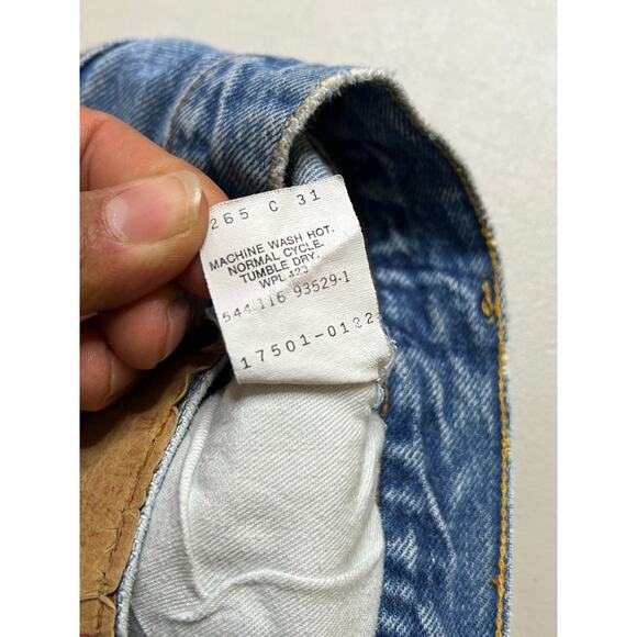 Vintage Levi’s 501 Jeans Women’s Size 9 USA Button Fly 90s Distressed Hem 25x28 - Picture 5 of 16